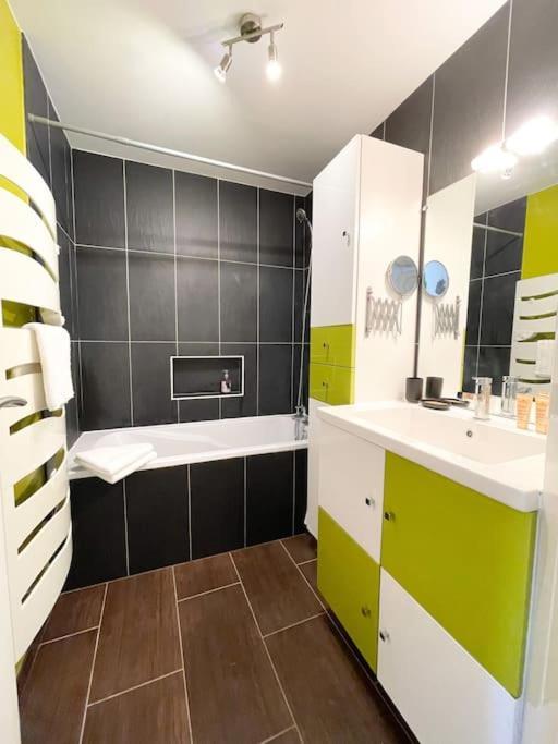 Le St Laurent - Ma Cabotte Apartment Chalon-sur-Saone Bagian luar foto