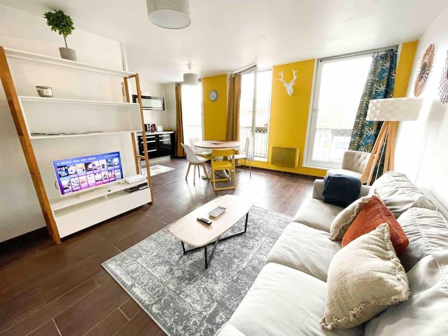 Le St Laurent - Ma Cabotte Apartment Chalon-sur-Saone Bagian luar foto